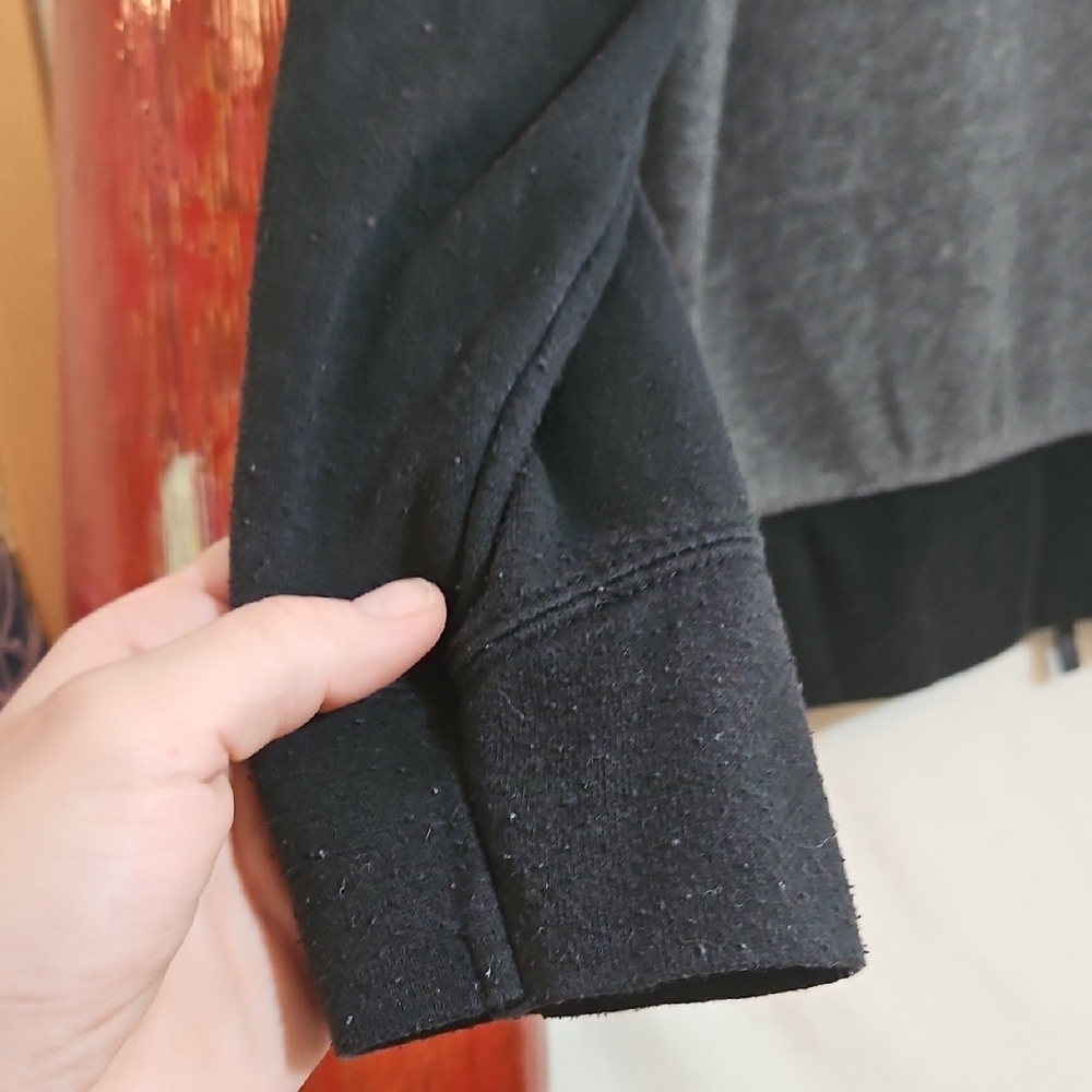 Billabong Charcoal and Black Zip-Up Hoodie - Picture 8 of 11